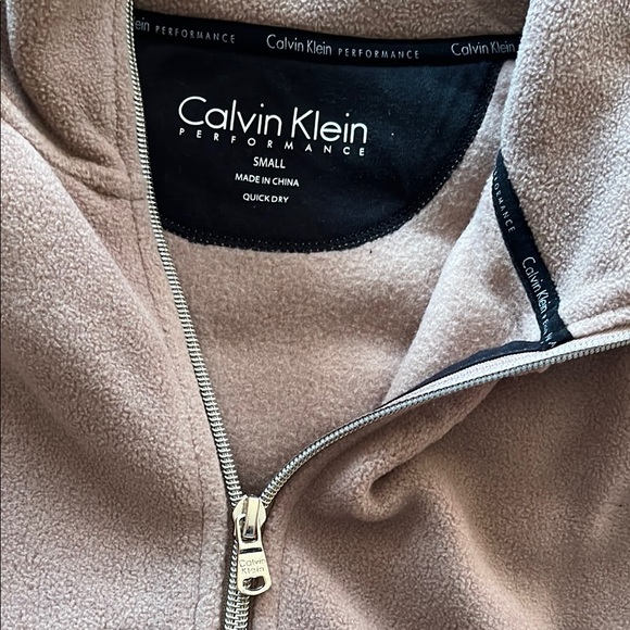 Calvin Klein Cream Fleece Vest - Picture 4 of 4